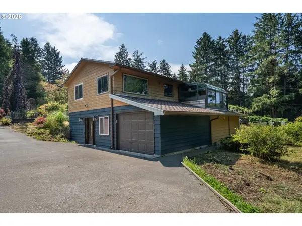 2775 Champagne Ln, Tillamook, OR 97141