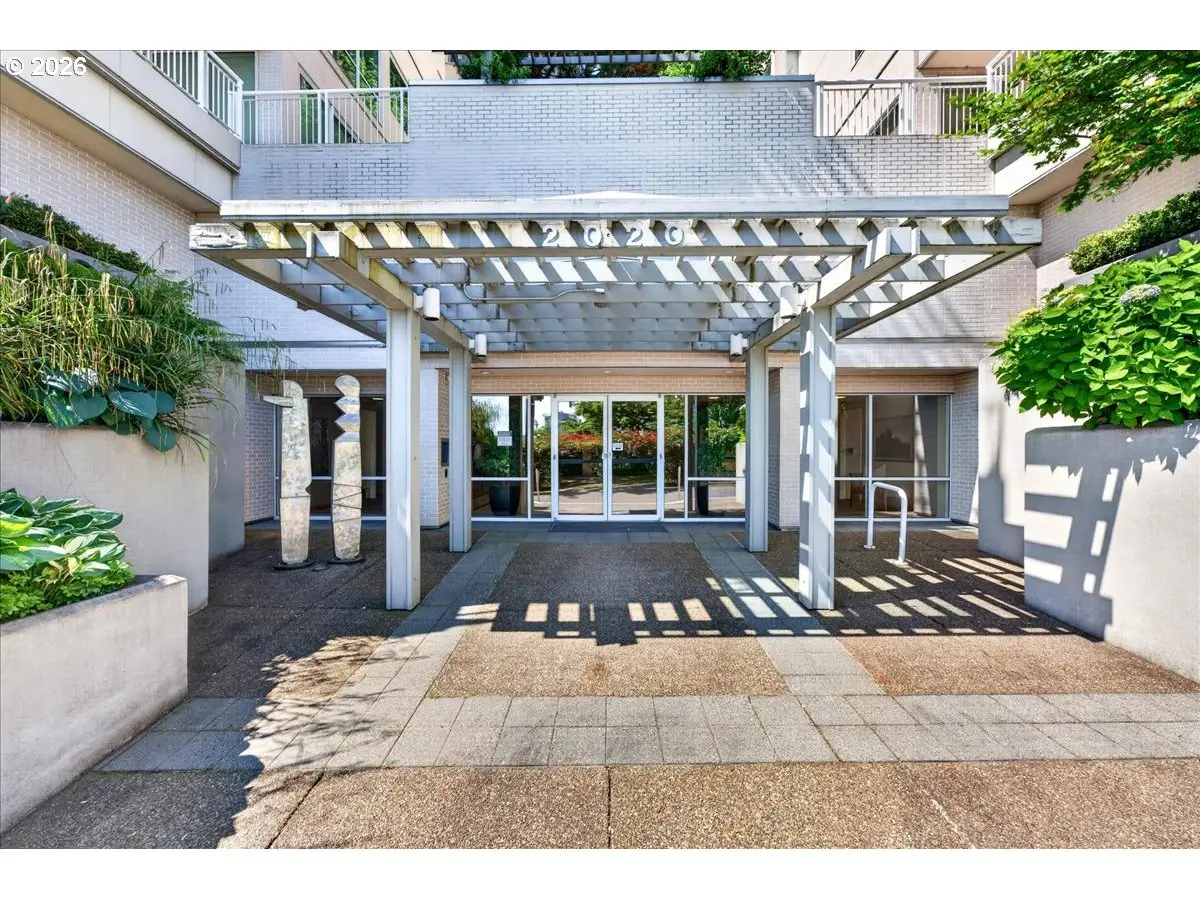 2020 SW Market Street Dr #104, Portland, OR 97201 - #1