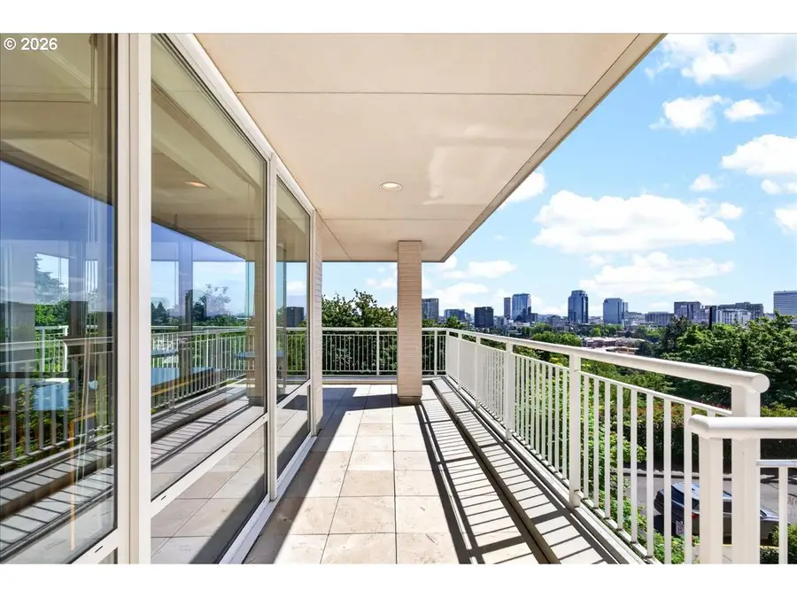 2020 SW Market Street Dr #104, Portland, OR 97201 - #2
