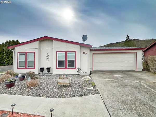 950 Pomona St #167, TheDalles, OR 97058