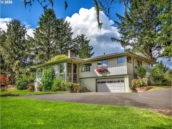 33360 Surf Pines Ln, Warrenton, OR 97146