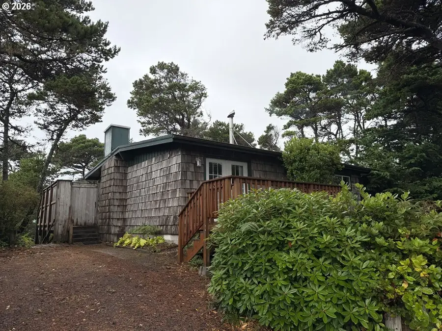 88216 2nd Ave, Florence, OR 97439 - #2