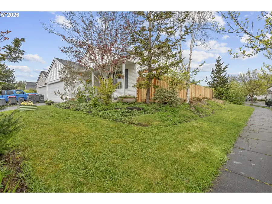 2443 SW Taylor Dr, McMinnville, OR 97128 - #2