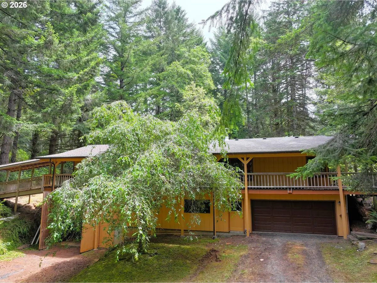 19133 Sunrise Ln, Brookings, OR 97415 - #1