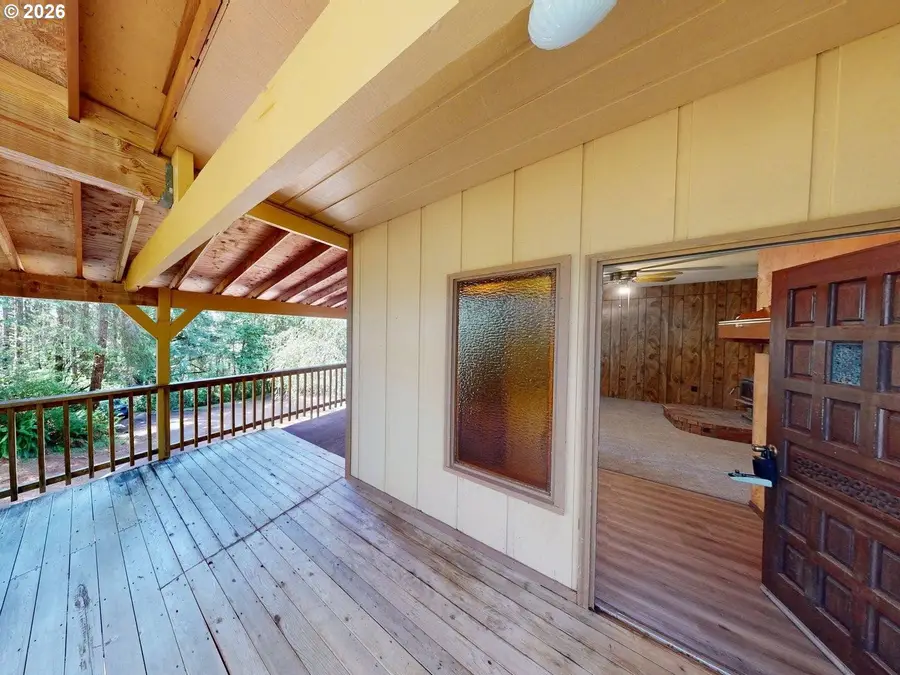 19133 Sunrise Ln, Brookings, OR 97415 - #3