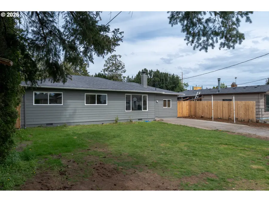 17925 SE Pine St, Portland, OR 97233 - #3