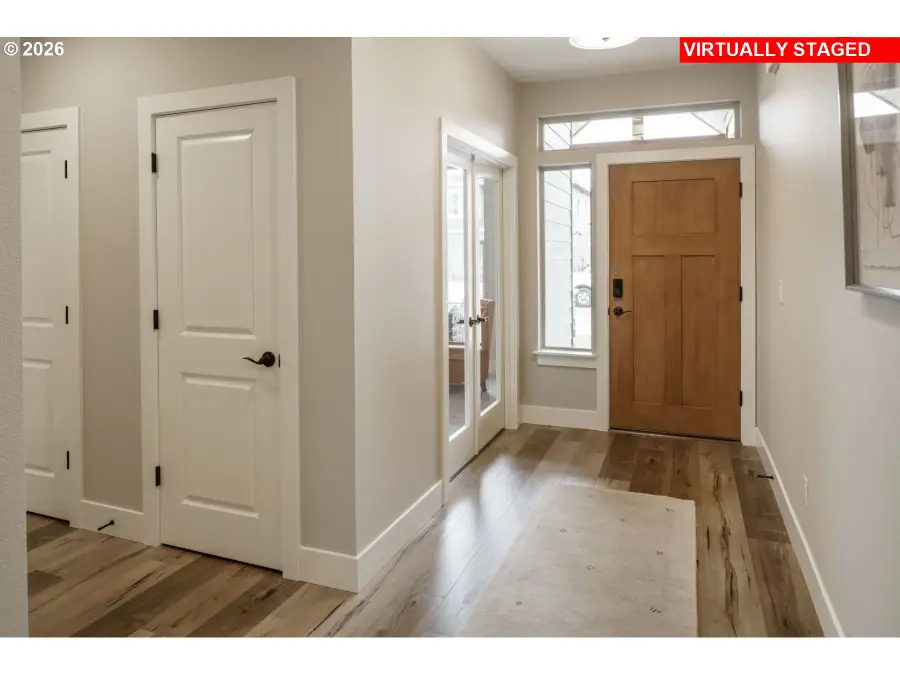 16116 Serres Farms Way, Oregon City, OR 97045 - #2