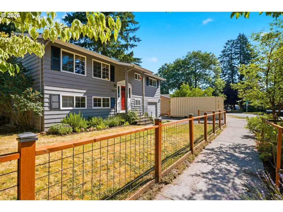17717 NE Pacific St, Portland, OR 97230 - #2