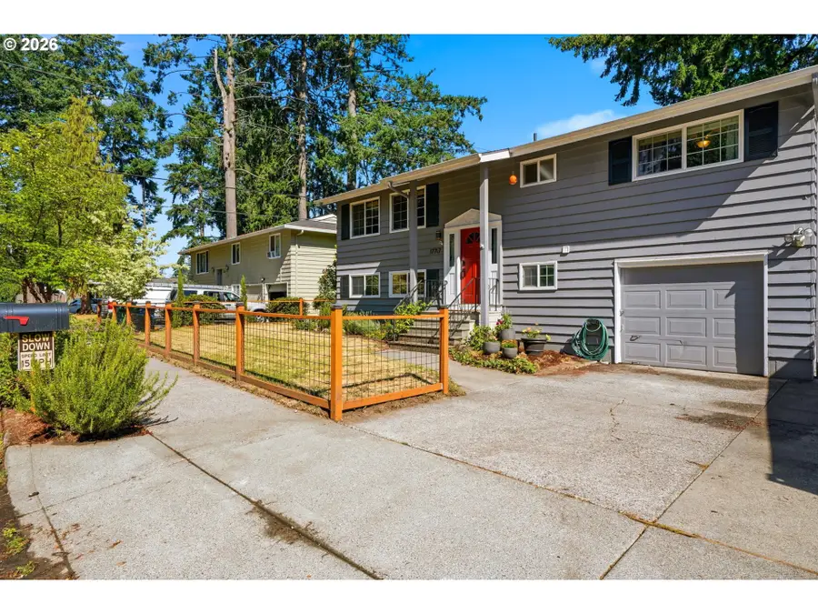 17717 NE Pacific St, Portland, OR 97230 - #3