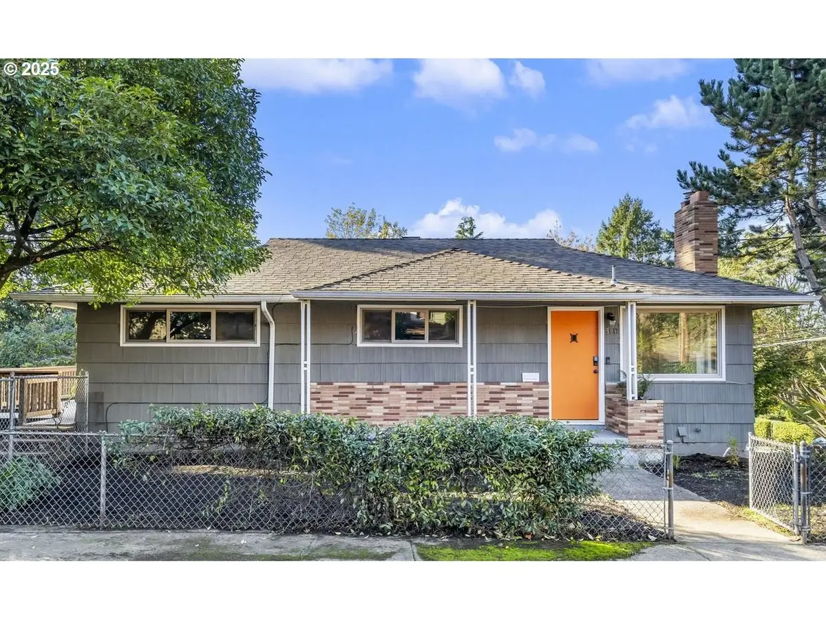 5017 SE 40th Ave, Portland, OR 97202 - Image #1