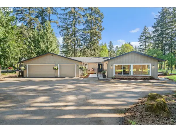 25300 SW Meadowbrook Ln, Sherwood, OR 97140