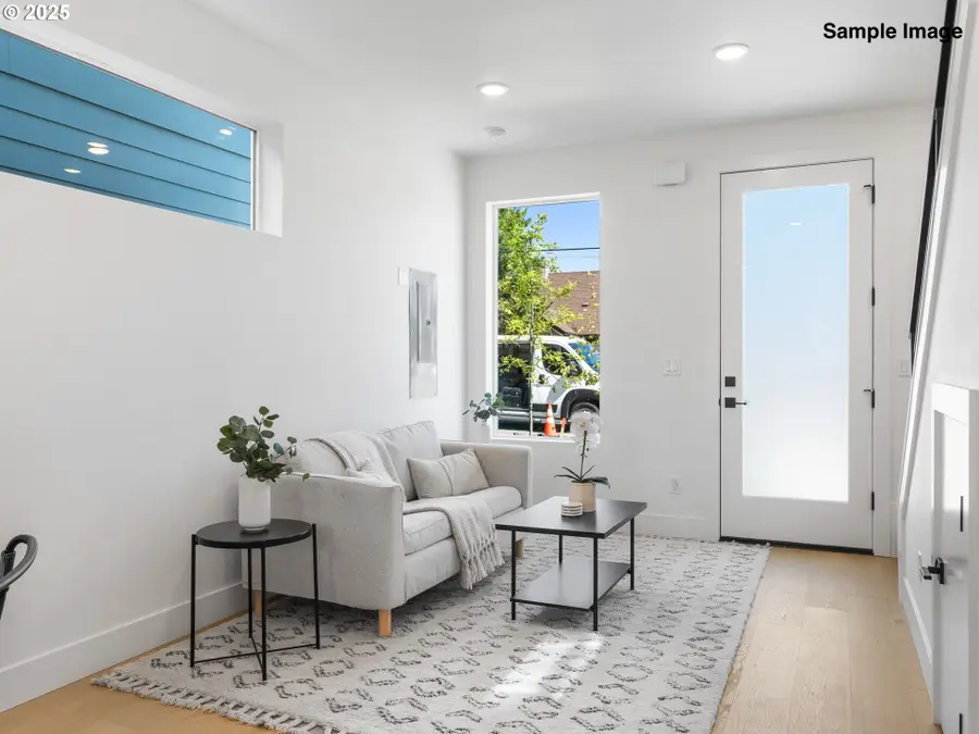 4380 NE Going St, Portland, OR 97218 - #2