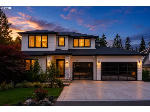 1289 Chandler Rd, LakeOswego, OR 97034