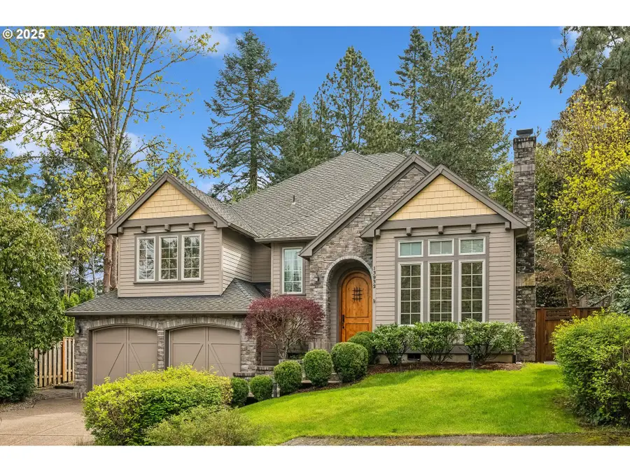 13932 Sundeleaf Dr, Lake Oswego, OR 97034 - Image #2