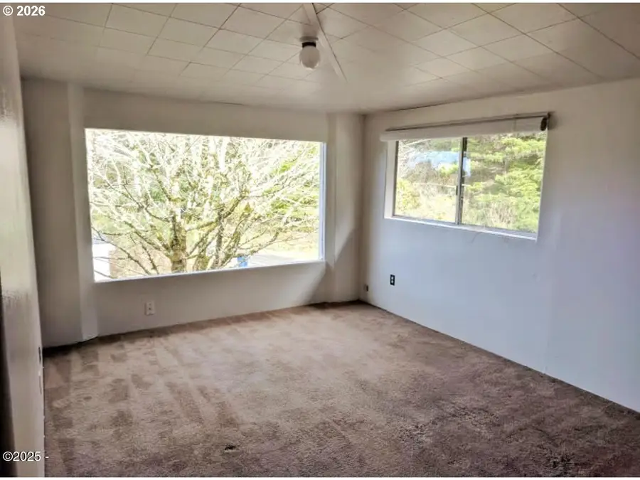675 SE Keel Ave, Lincoln City, OR 97367 - #2