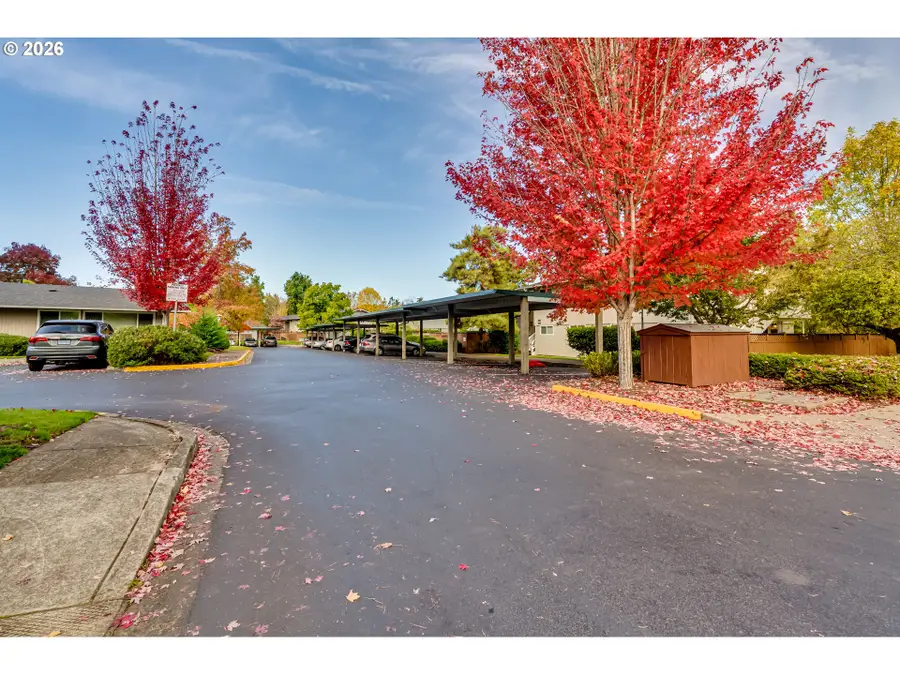 2141 W 15th Ct, Eugene, OR 97402 - #2