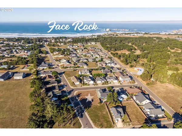 2688 Cascara Ave #800, Bandon, OR 97411