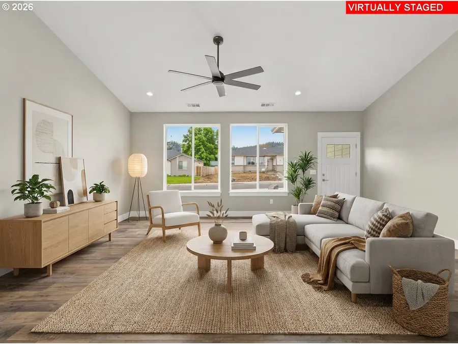 260 SE Logan St, Winston, OR 97496 - #3