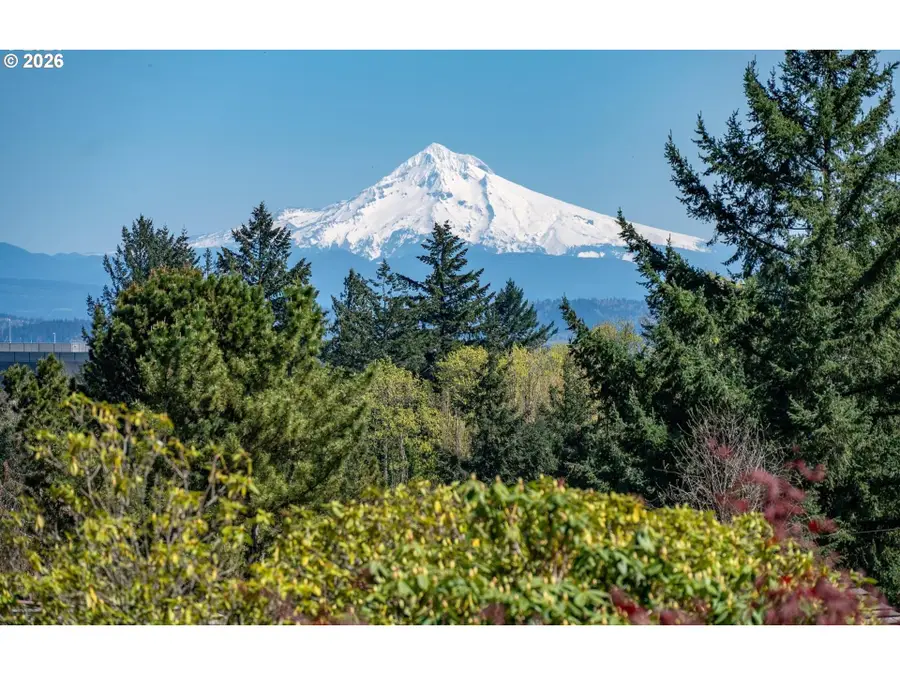 2631 SW Sherwood Dr, Portland, OR 97201 - #3