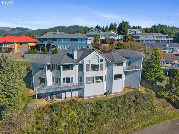 490 Pacific View Dr, RockawayBeach, OR 97136