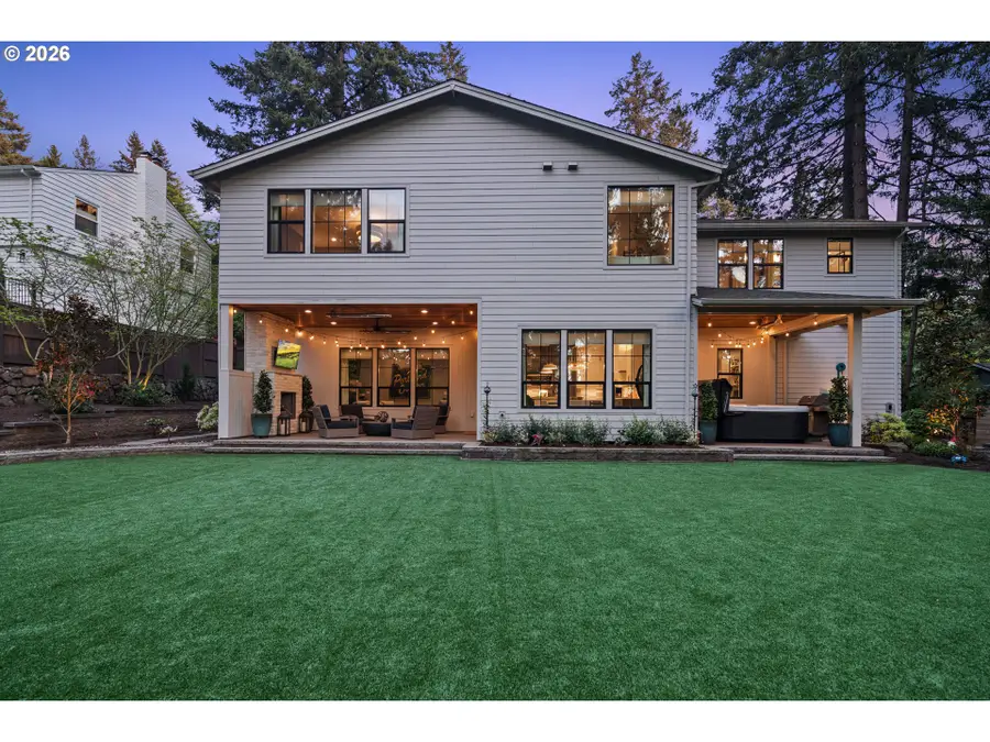 17331 Canyon Dr, Lake Oswego, OR 97034 - #2