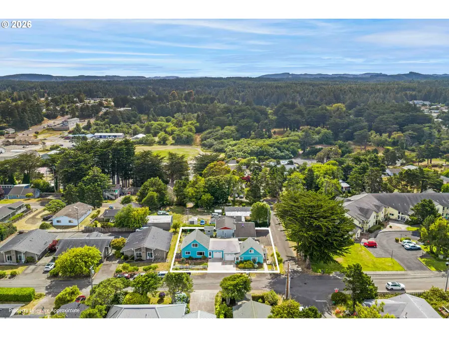 543 Chicago Ave Se, Bandon, OR 97411 - #2