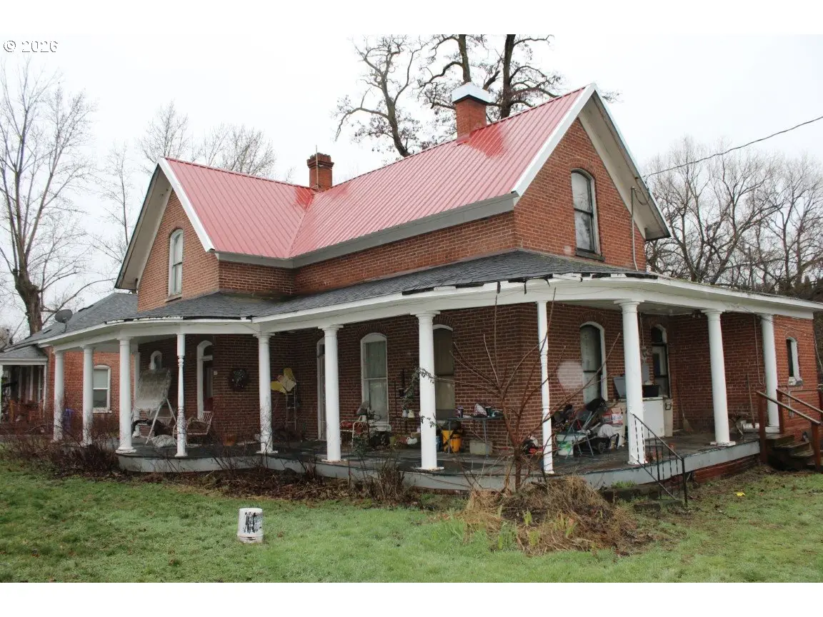 419 N Water St, Weston, OR 97886 - #1