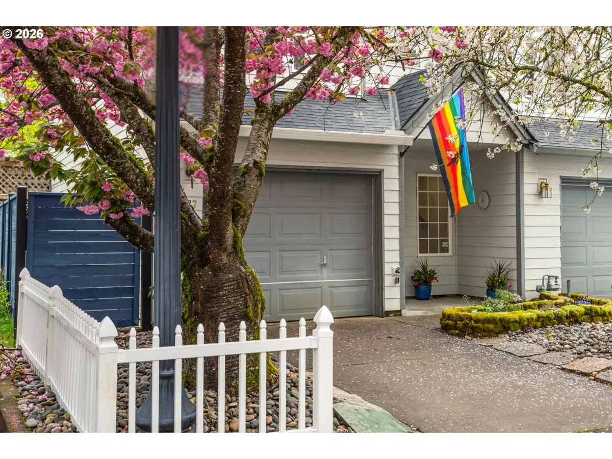 927 SE 193rd Ave, Gresham, OR 97233 - #1