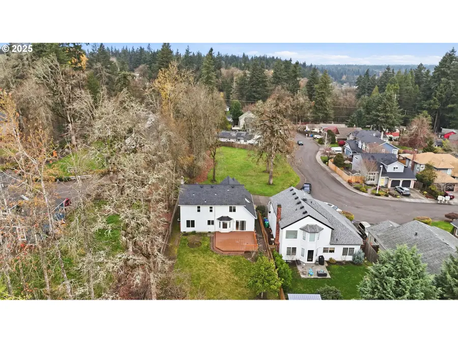 16705 SE Kingsridge Ct, Milwaukie, OR 97267 - Image #3
