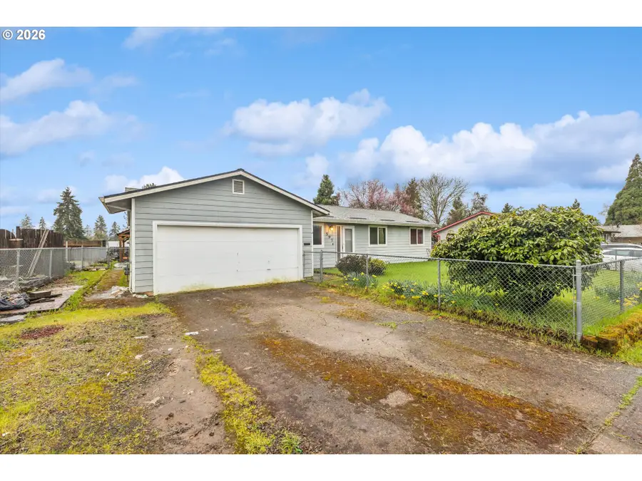 597 S Fawn St, Cornelius, OR 97113 - #3