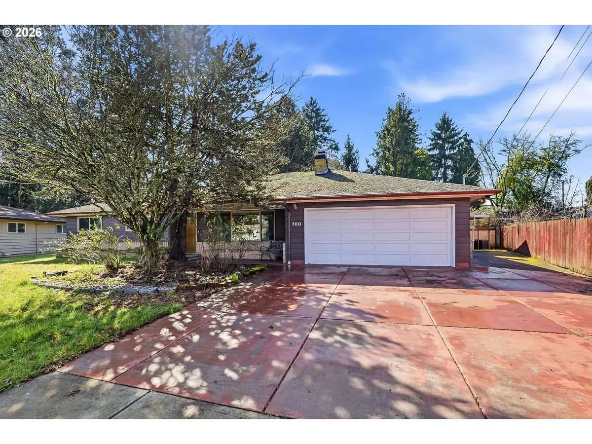 700 NE Donelson Rd, Hillsboro, OR 97124 - #1