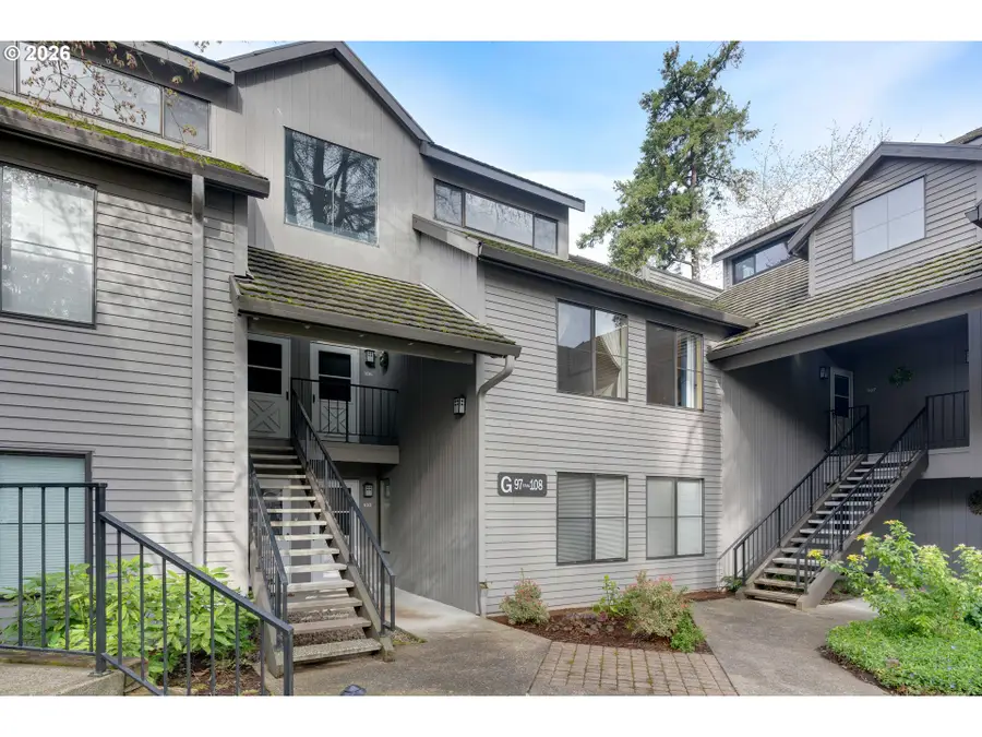 4000 Carman Dr #106, Lake Oswego, OR 97035 - #3