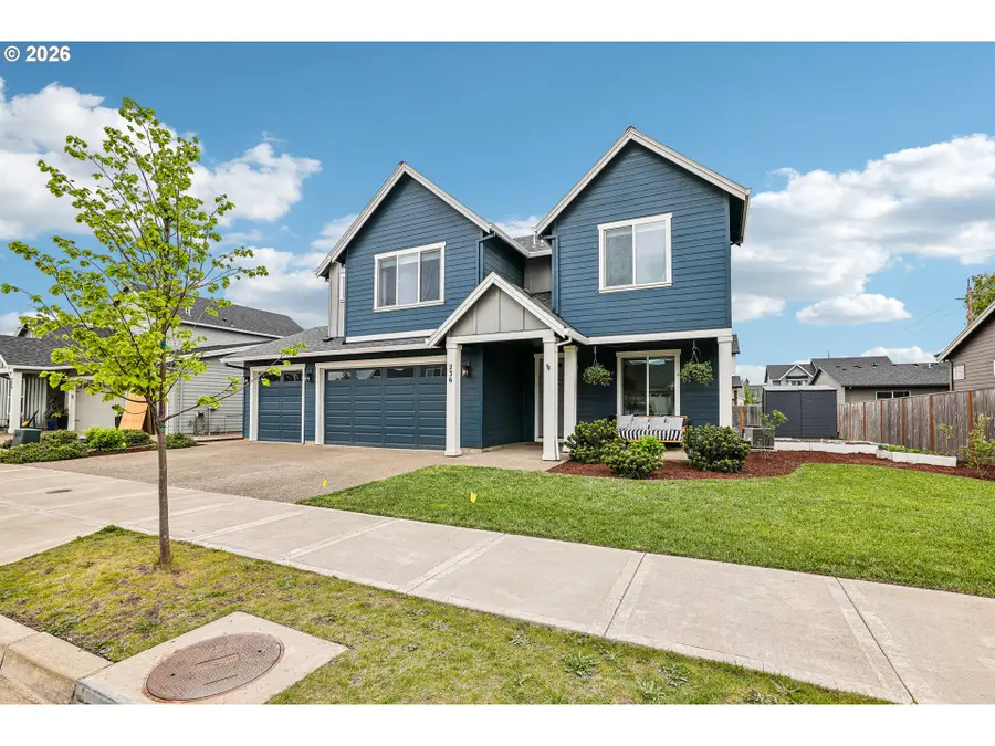 236 NE 17th Ave, Canby, OR 97013 - #2