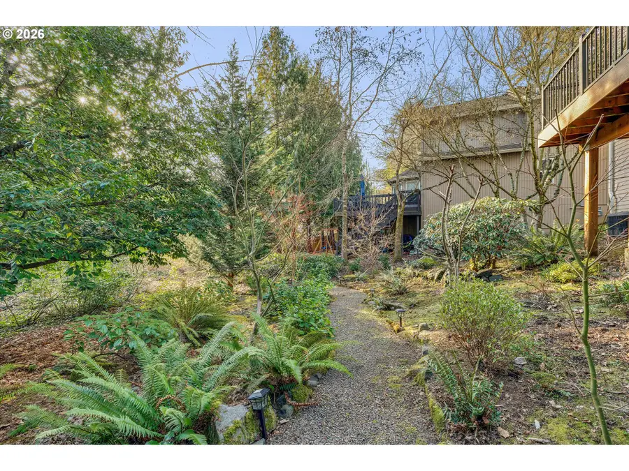 4402 SW Palatine St, Portland, OR 97219 - Image #3