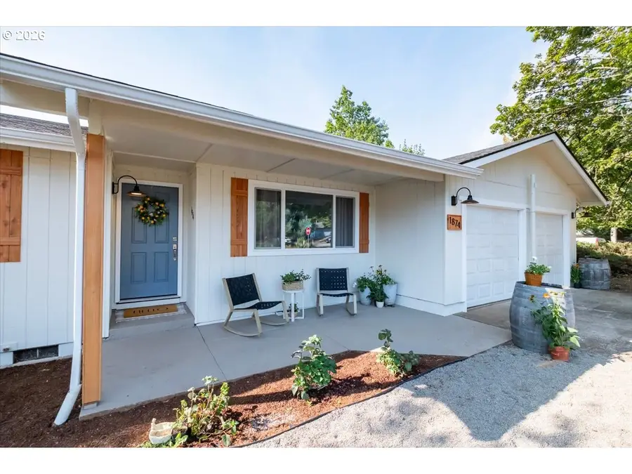 1874 S Cedarcrest Dr, Salem, OR 97306 - #2