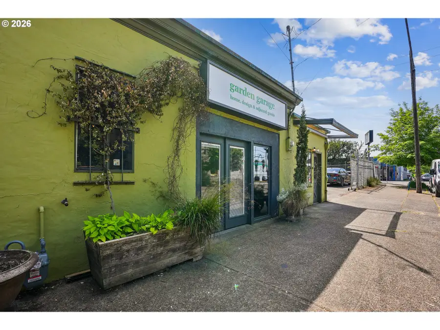 1114 SE Clay St, Portland, OR 97214 - #2