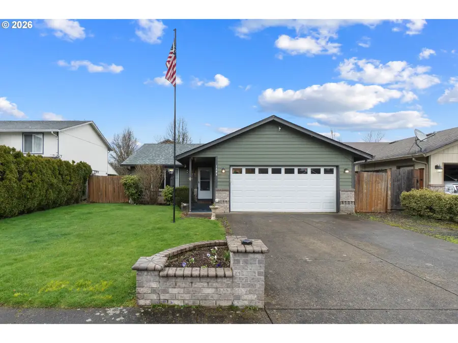 1404 NW 4th St, Battle Ground, WA 98604 - #2