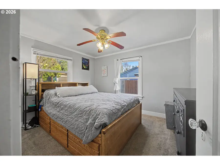 7808 SE Roots Rd, Milwaukie, OR 97267 - Image #2