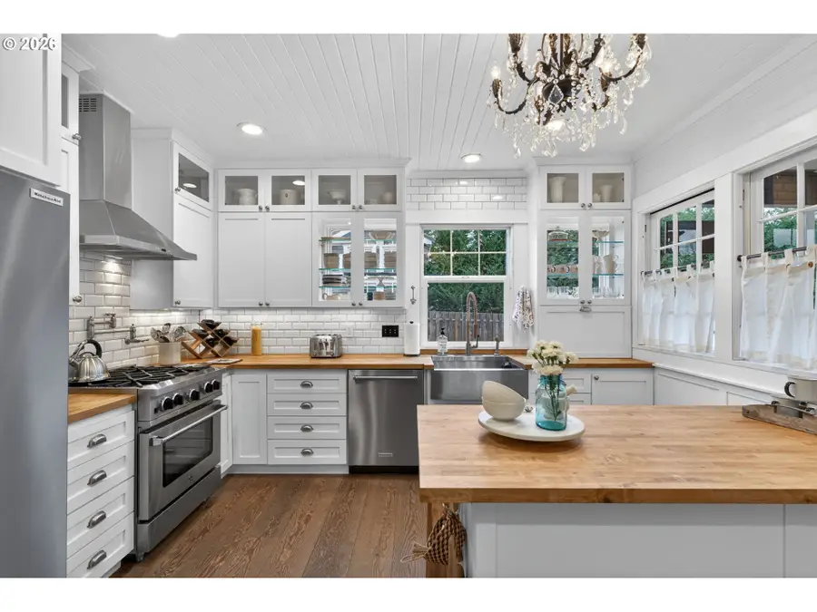 10925 SW Wilsonville Rd, Wilsonville, OR 97070 - #3