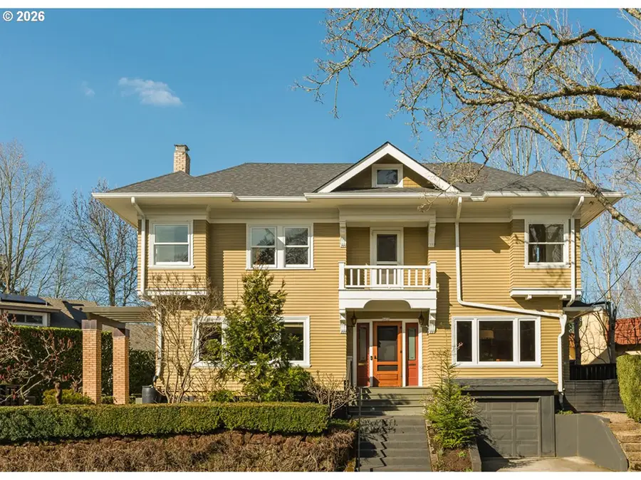 3453 NE Irving St, Portland, OR 97232 - #2