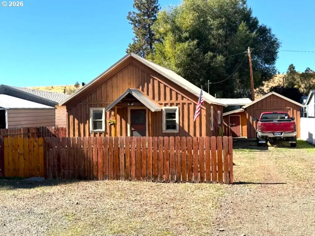 456 N Mchaley St, Prairie City, OR 97869 - #1