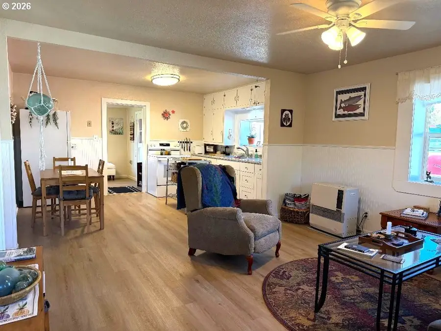 456 N Mchaley St, Prairie City, OR 97869 - #2