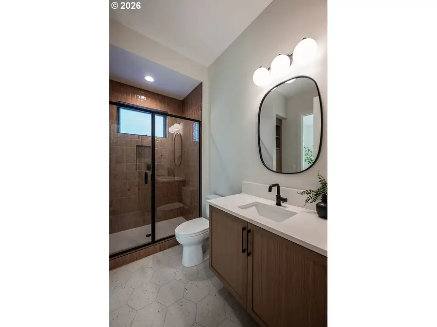 17615 Bryant Rd, Lake Oswego, OR 97035 - #3