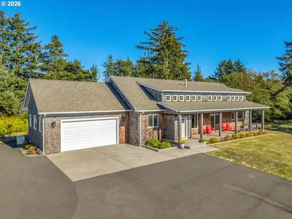 33032 Pacific Bellevue Ln, Warrenton, OR 97146