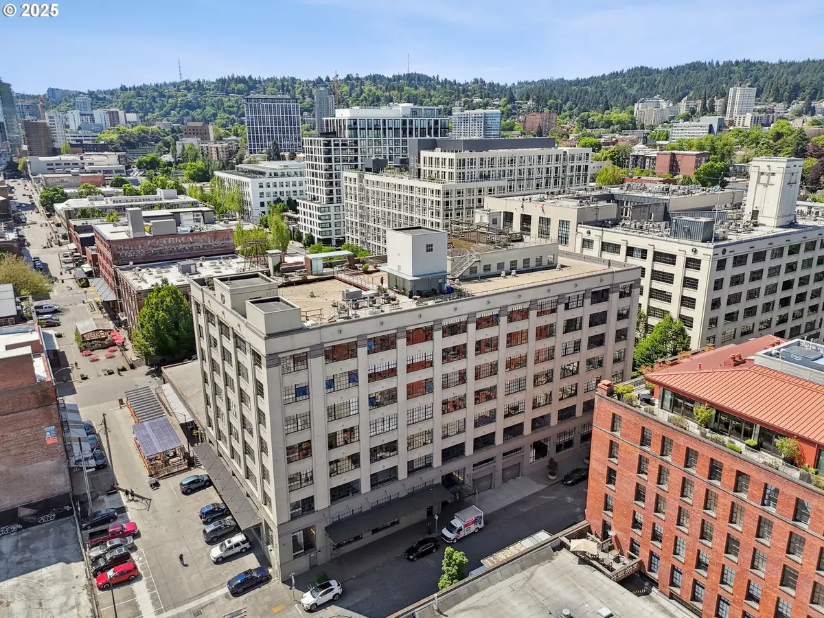 1314 NW Irving St #606, Portland, OR 97209 - #1