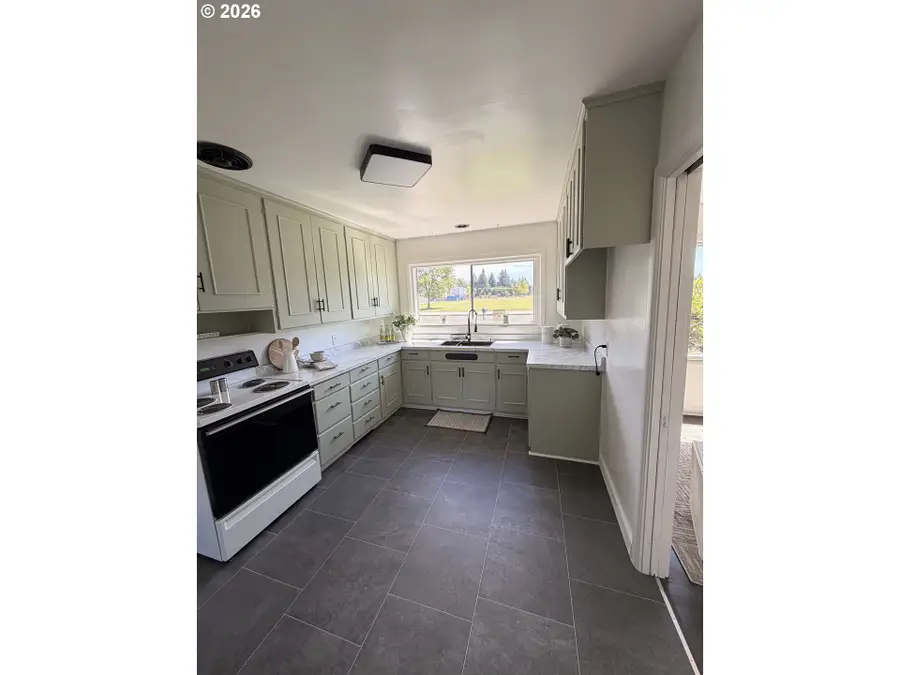 775 Howard Ave, Eugene, OR 97404 - #3