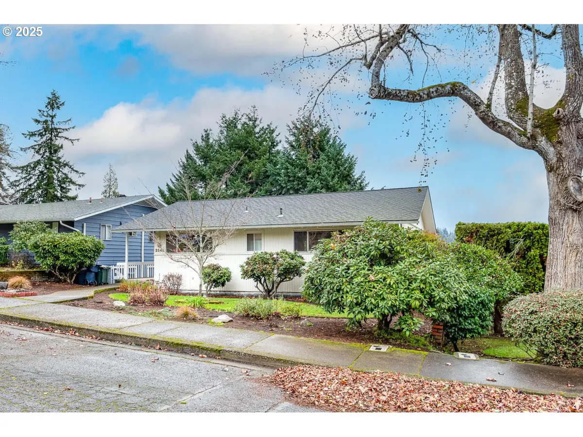 2545 Charnelton St, Eugene, OR 97405 - Image #1