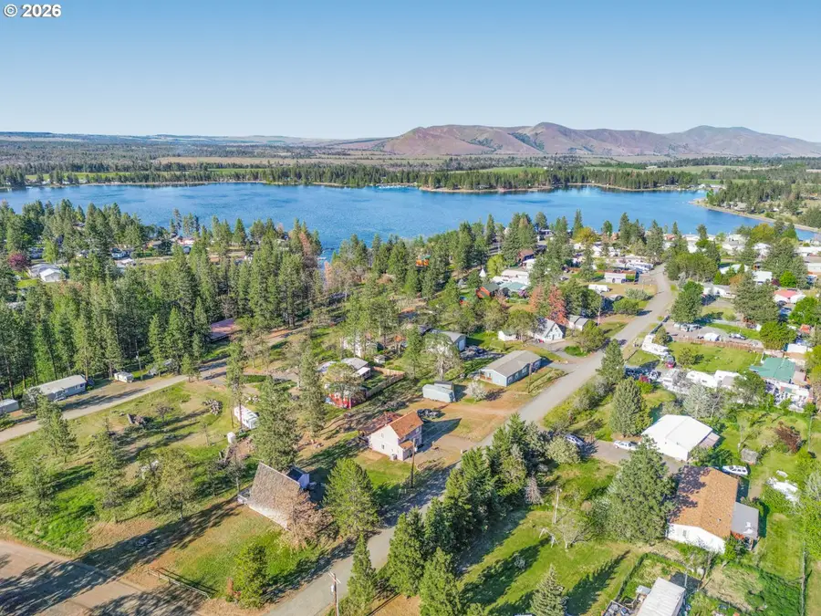 127 S Mike Rd, Pine Hollow, OR 97063 - #2