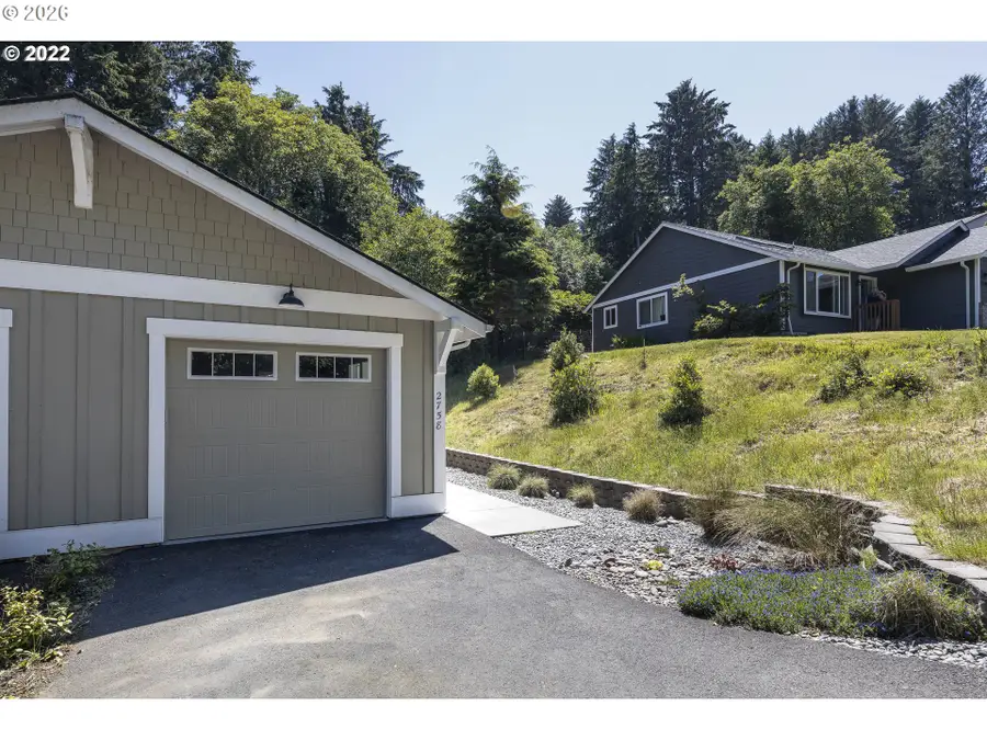 2758 NE 19th St, Lincoln City, OR 97367 - #2