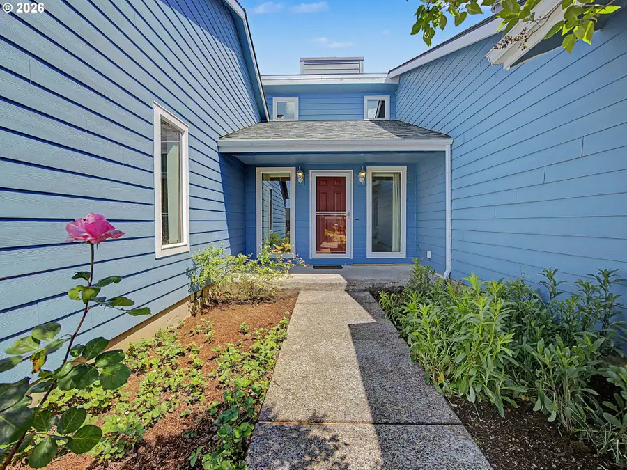 22713 SE Naomi Dr, Damascus, OR 97089 - #3